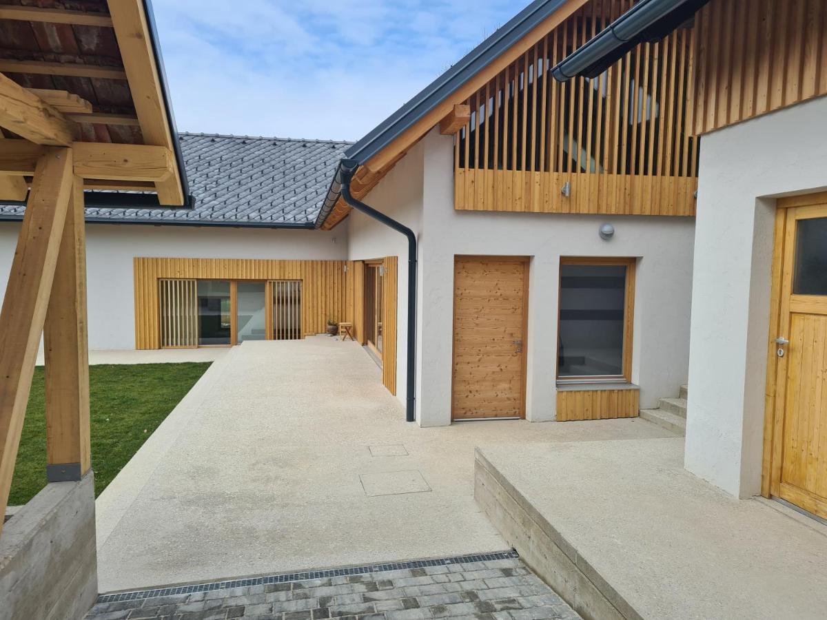 Hisa Sonca Toti Breg Guest House Svecina Bagian luar foto