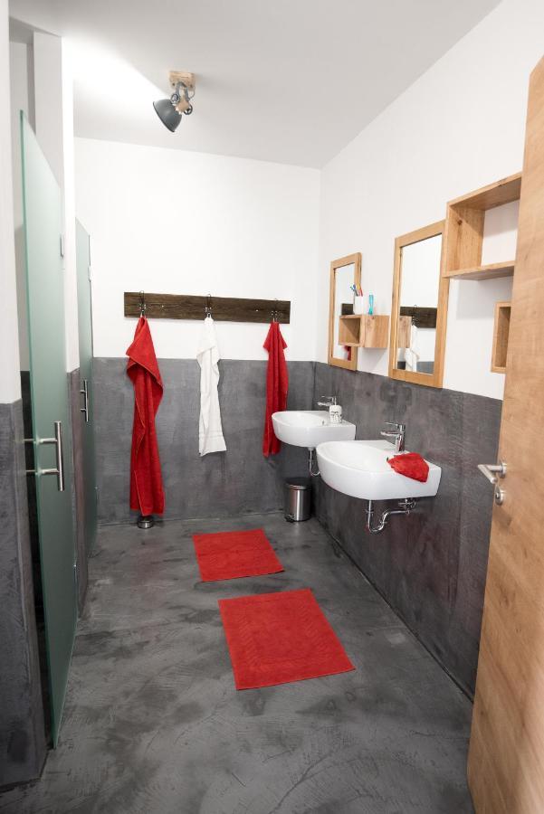 Hisa Sonca Toti Breg Guest House Svecina Bagian luar foto