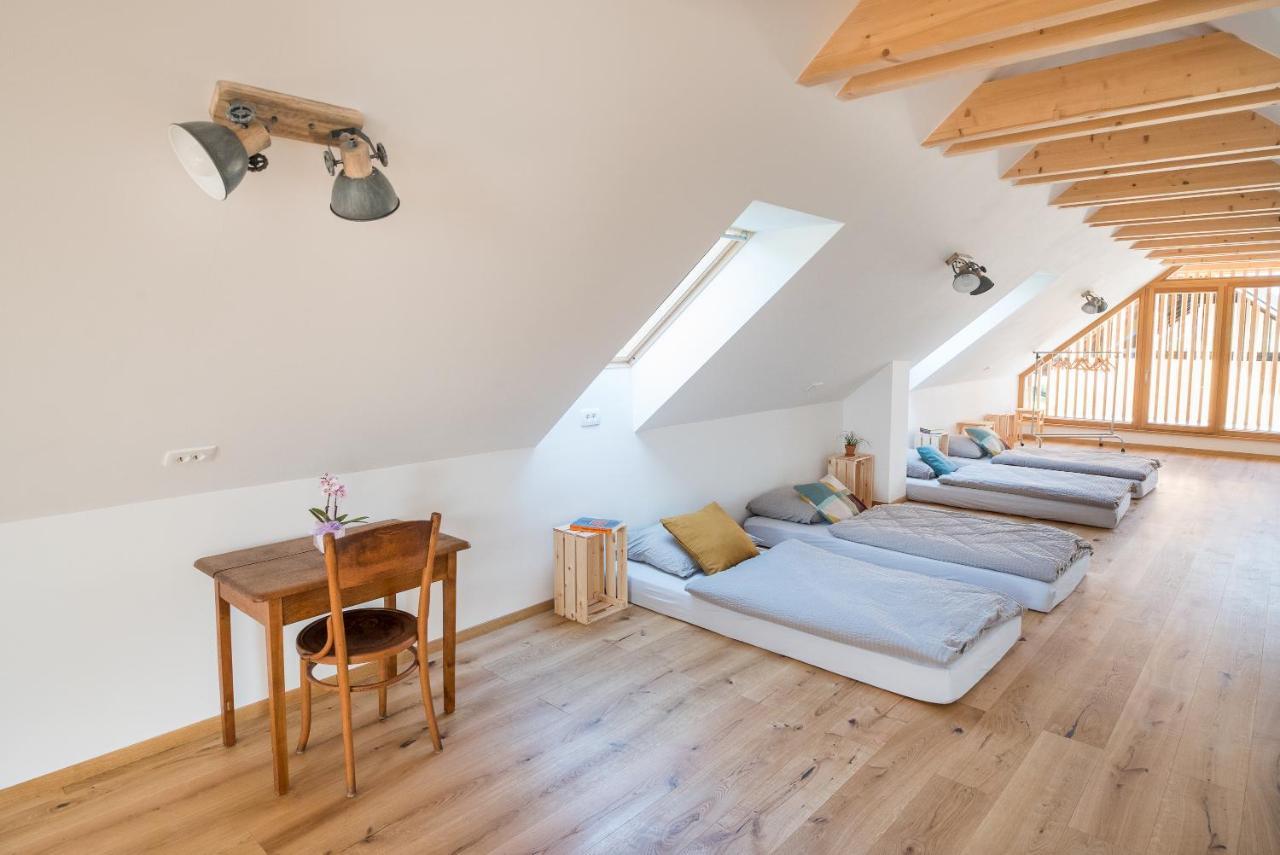 Hisa Sonca Toti Breg Guest House Svecina Bagian luar foto